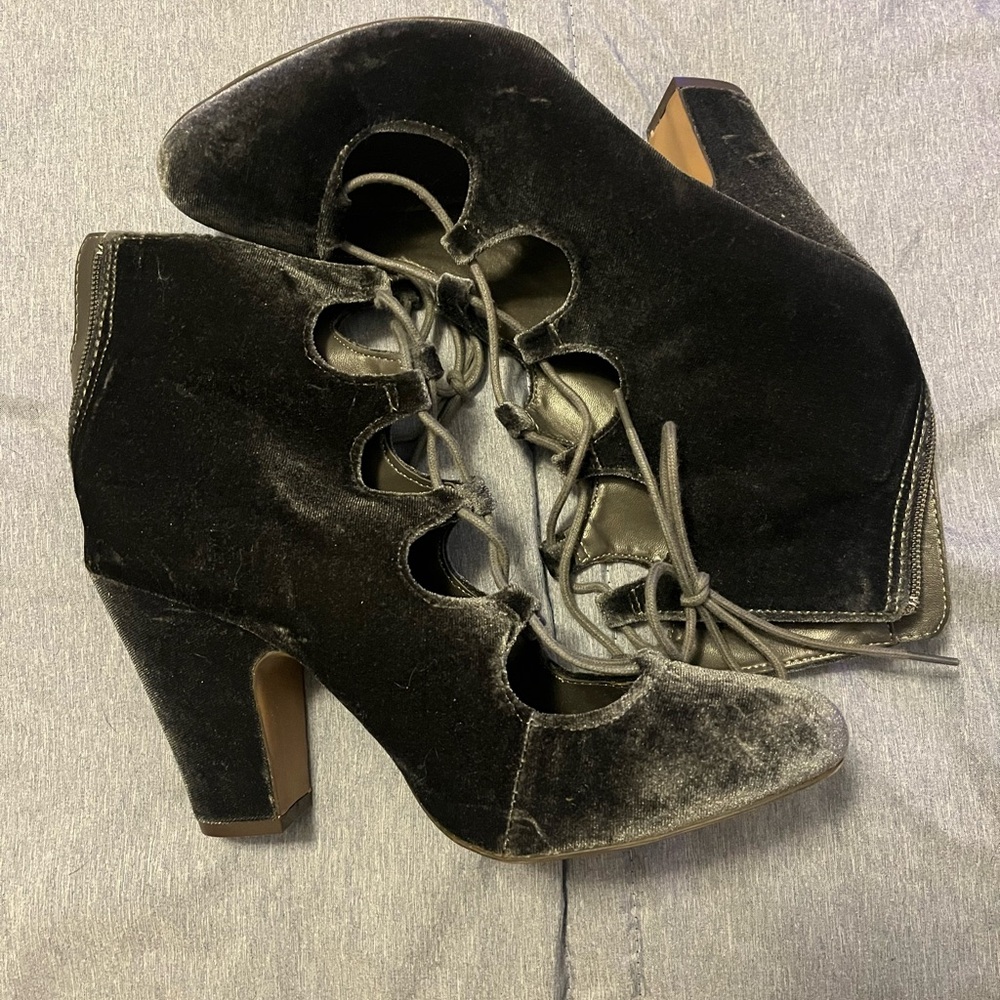 Elegant Grey Velvet Women's Heels